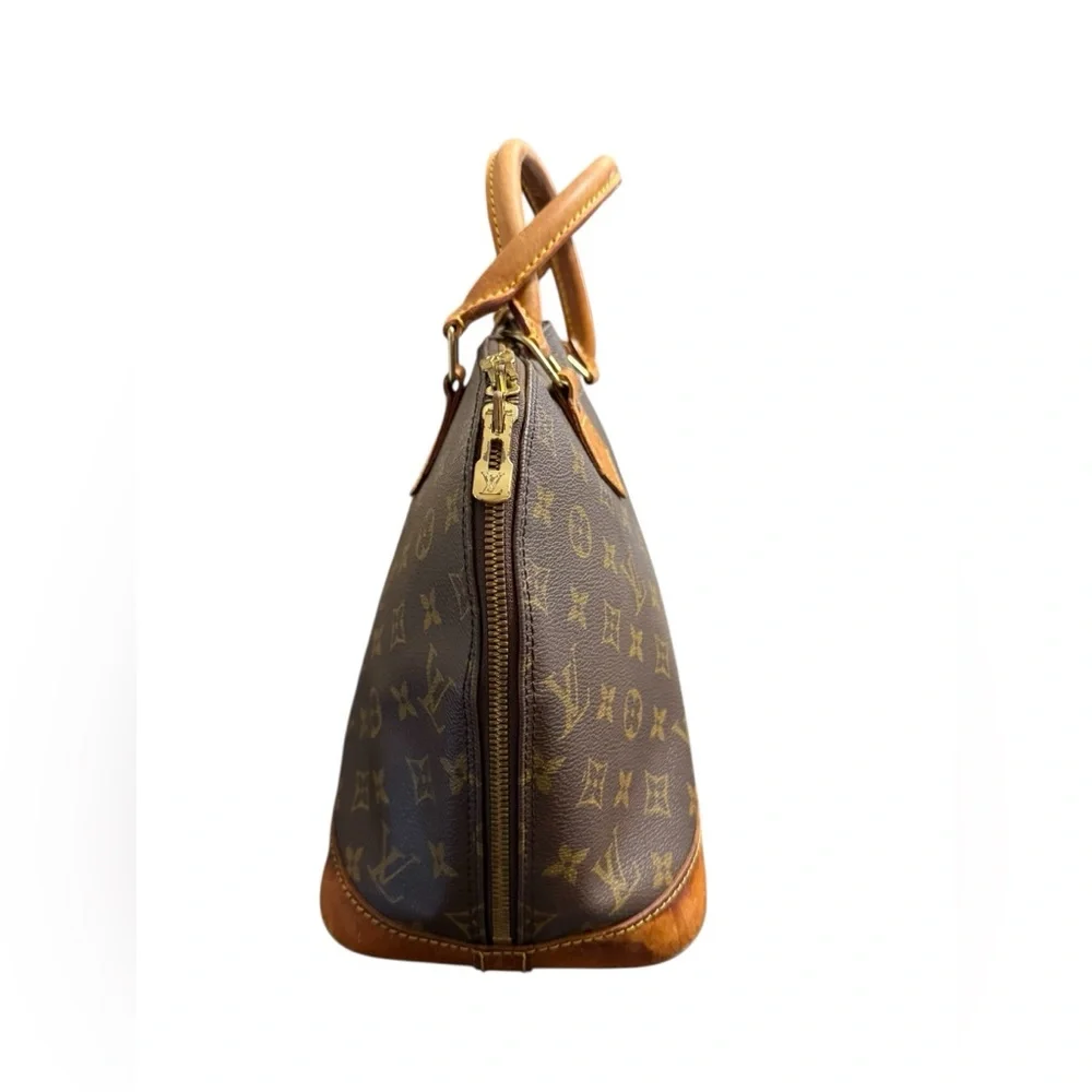 Louis Vuitton Alma Monogram Canvas Top Handle Vintage with D rings-see callouts